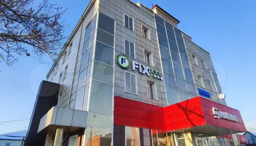 Этаж бизнес-центра на красной линии в Барнауле продают за 35 млн рублей