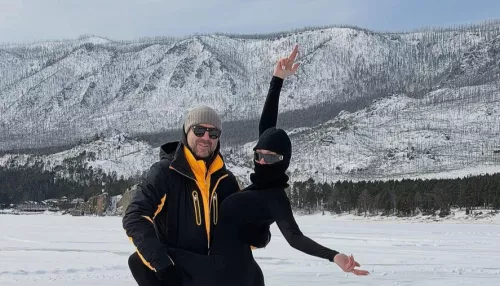 Полина Диброва снялась на льду Байкала на шпильках. Фото