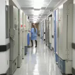 Онколог назвала симптом опухоли мозга, который списывают на кризис среднего возраста