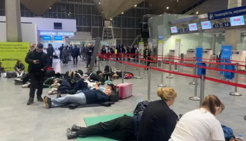 Авиасбой в Петербурге: десятки рейсов отменены, часть отправили на запасные аэродромы