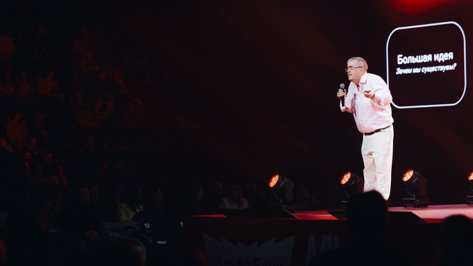 Гарретт Джонстон