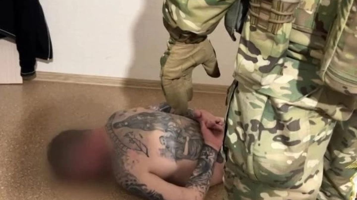 В Приморье задержали вымогателей, наживавшихся на семьях погибших