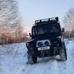 Внедорожник для экстремальных условий с танковыми фарами продают в Горном Алтае. Фото