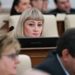 Снова не явилась в суд: депутату АКЗС Клюшниковой хотят ужесточить меру пресечения