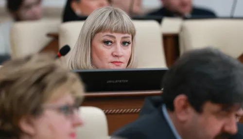 Уголовное дело депутата АКЗС Клюшниковой и ее помощницы передали в суд