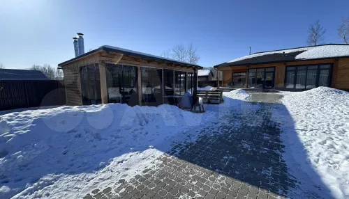 Просторный коттедж в 20 минутах от Горно-Алтайска продают за 35 млн рублей. Фото