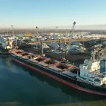 Пятая ночь подряд: дроны атаковали порт в Ленинградской области