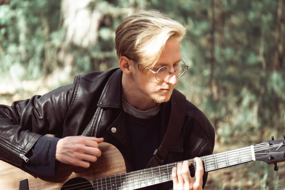 Дмитрий Бобровский, комик