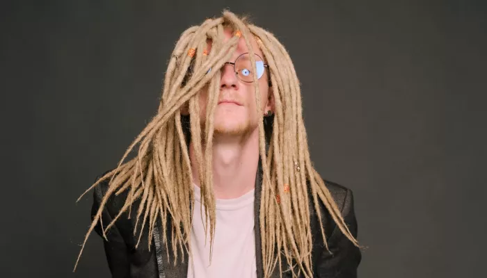 Серьезно о смешном: барнаульский комик о юморе, зрителях и спасении мира