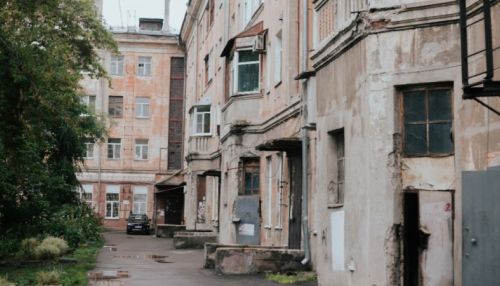 По-питерски: фотопрогулка по барнаульским улицам, схожим с культурной столицей