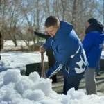 Уборка снега и встречи с жителями: депутаты БГД активно участвуют в жизни города