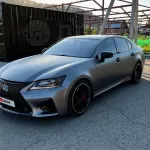 Стальной зверь: обтекаемый Lexus бизнес-класса продают в Горно-Алтайске. Фото