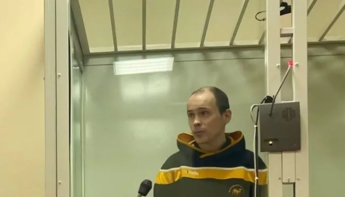 Трэш-стример получил реальный срок за плевок на георгиевскую ленту