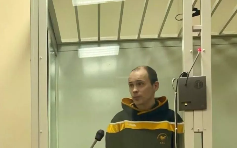 Трэш-стример получил реальный срок за плевок на георгиевскую ленту