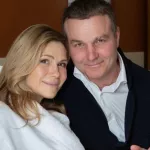 Актриса Анна Невская впервые стала мамой в 49 лет и показала малыша. Фото