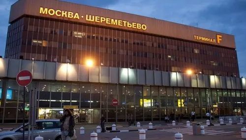 Стали известны подробности о задержании бортпроводницы в московском Шереметьево