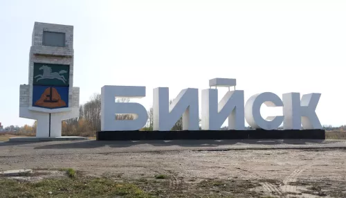 Знаковую стелу на въезде в Бийск обновят в этом году