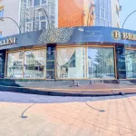 Легендарный бутик в центре Барнаула выставили на продажу за 67,5 млн рублей. Фото