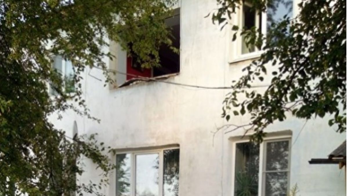 Газ взорвался в многоквартирном жилом доме в Свердловской области