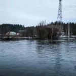 Большая вода размыла дорогу в селе Черемном в Алтайском крае