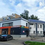 В Барнауле выставили на продажу торговый центр с арендаторами. Фото