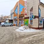 В Барнауле выставили на продажу гостиницу с 15-летней историей. Фото