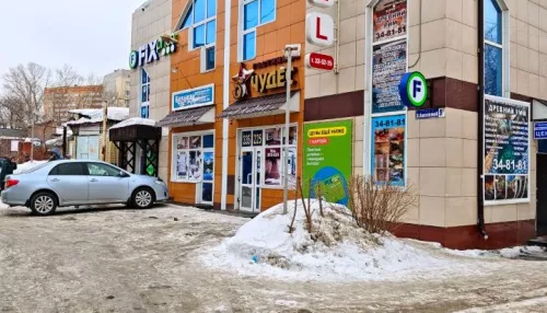 В Барнауле выставили на продажу гостиницу с 15-летней историей. Фото