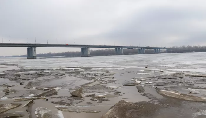 Ледяное дыхание Оби: как выглядит главная река Алтайского края накануне ледохода