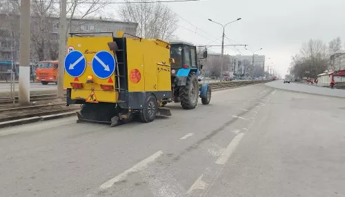 Уличные пылесосы чистят Барнаул от грязи и мусора