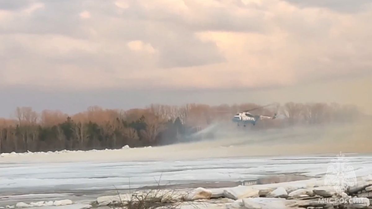 Вертолет "Алтайских авиалиний"