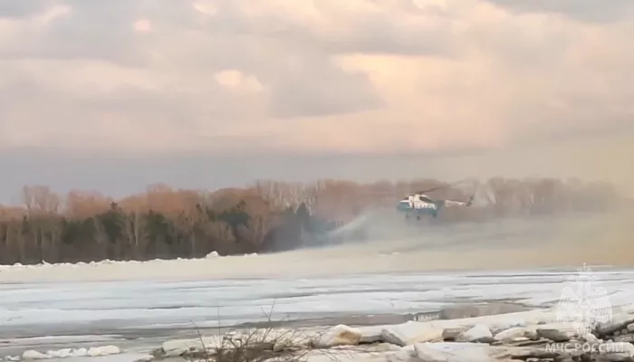 Вода в домах и эвакуация: паводок пришел в восемь районов Алтайского края