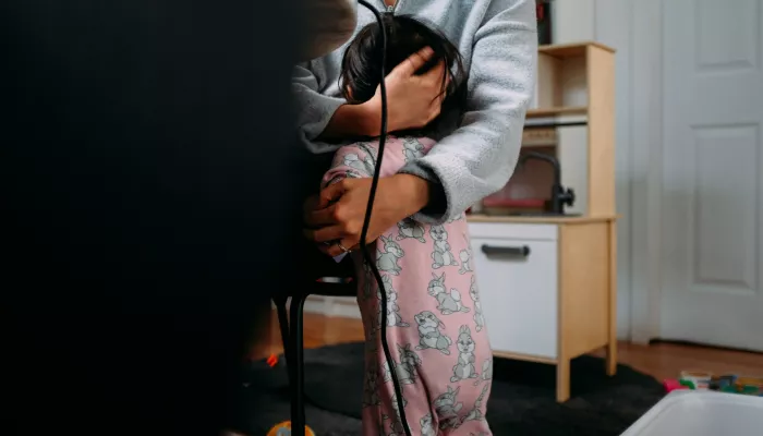 Супруги держали пожилую няню в рабстве почти год: что им грозит