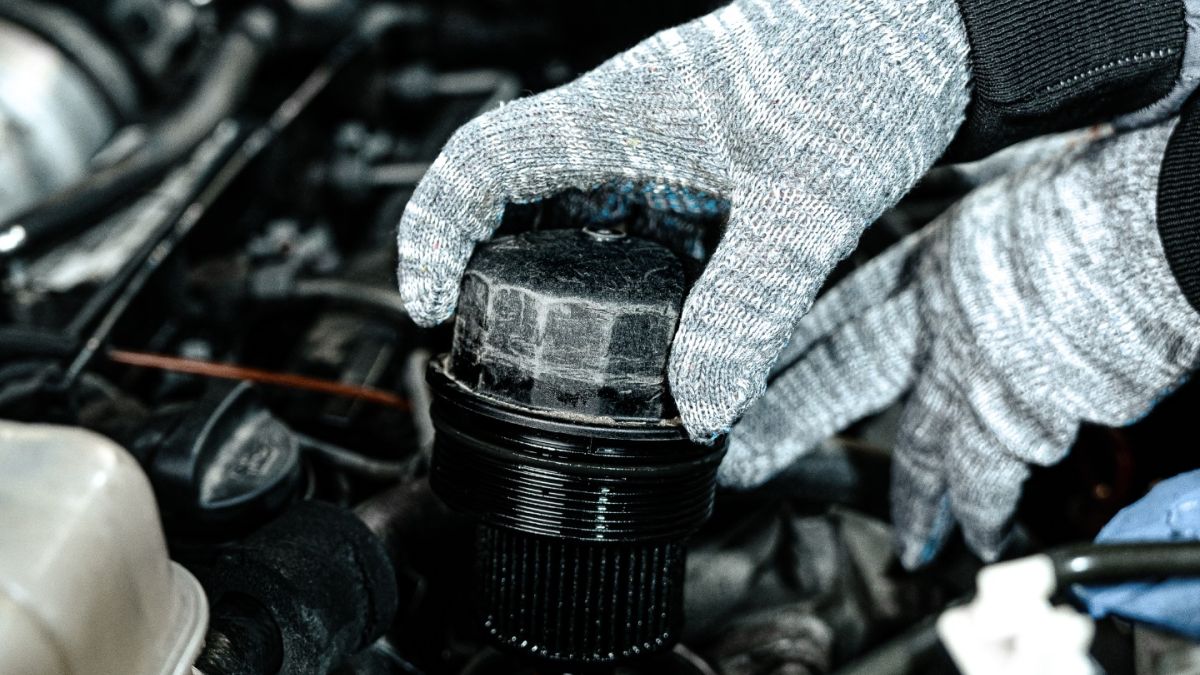 Замена моторного масла