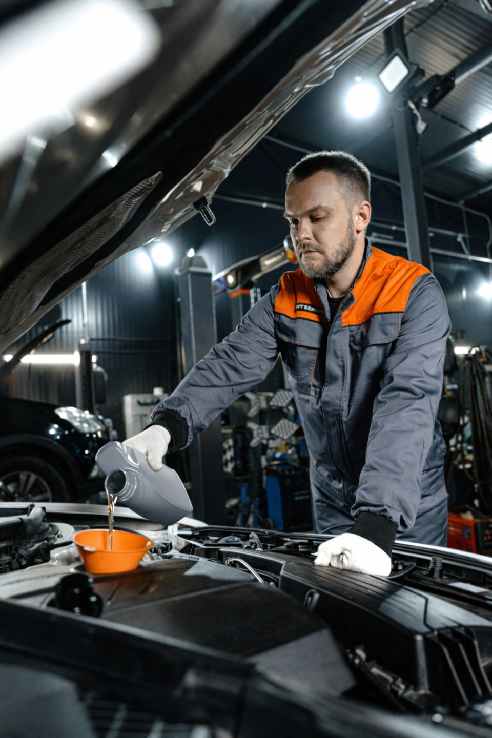 Замена моторного масла