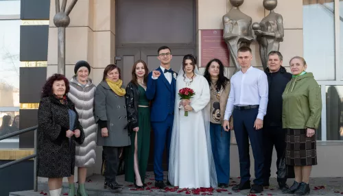 Находящийся под подпиской алтайский депутат Андрей Чернобай женился. Фото