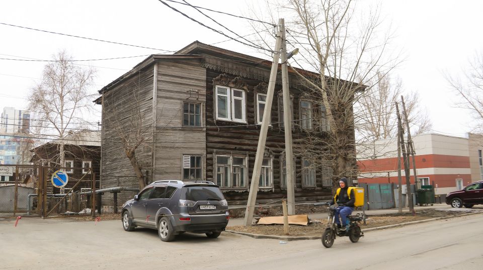 Старинный особняк на ул. Никитина, 128. Апрель 2026 года