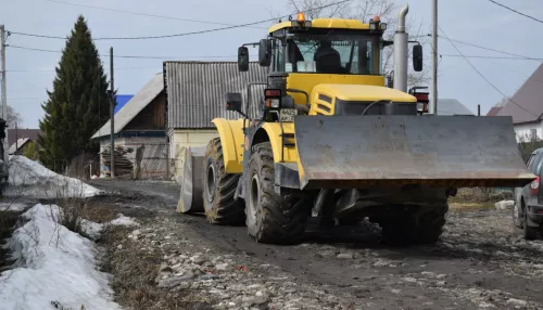В барнаульской Власихе восстанавливают размытую дорогу