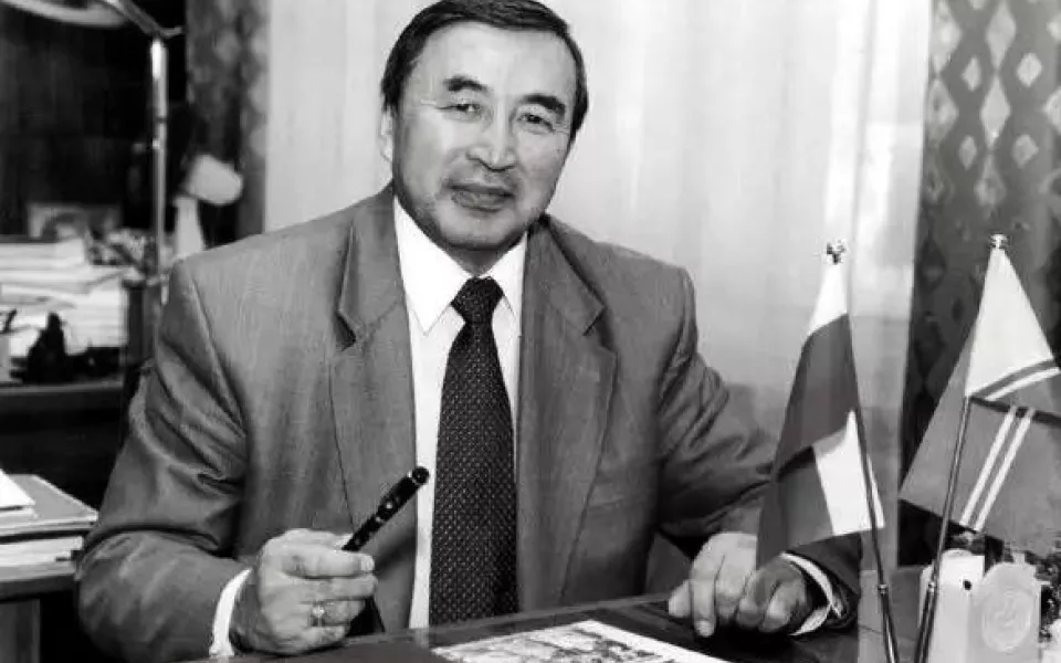 Ушел человек эпохи: первый президент Тывы умер на 84-м году жизни