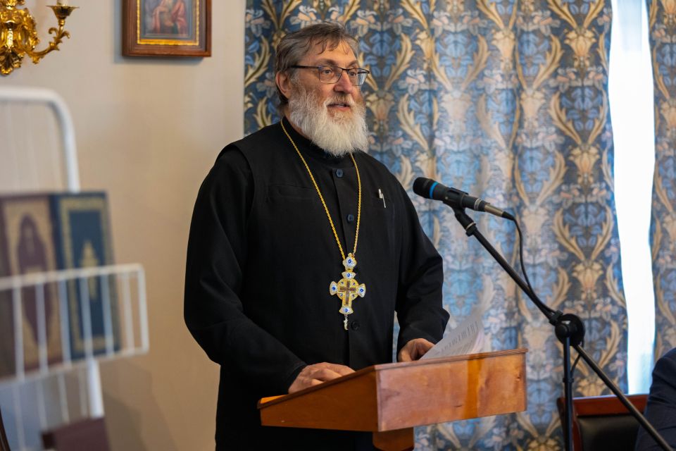 Круглый стол "Библия и традиционные ценности России: проблемы общественного просвещения"