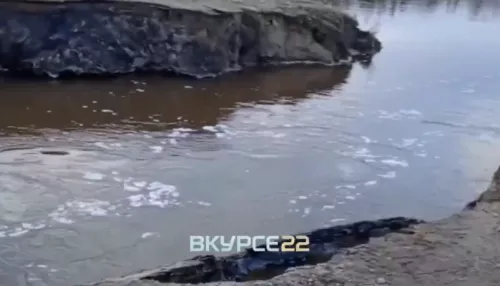 Река Бурла вышла из берегов в Хабарском районе. Видео