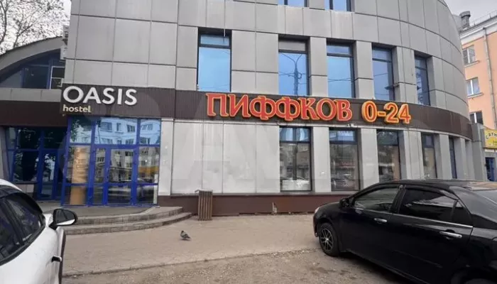 Бизнес-центр с гостиницей и сауной продают на проспекте Ленина в Барнауле. Фото