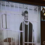 Балалаечник с уголовным делом о пытках детей покинул СИЗО и уехал на СВО