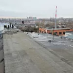 Складское здание горит в Барнауле на 250 квадратах