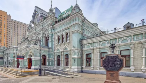 РЖД продают историческое здание Рижского вокзала за 4 млрд рублей. Фото