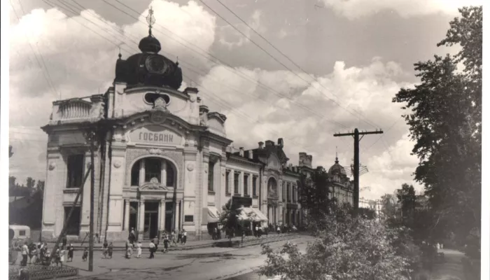 Резные, каменные, провинциальные: как выглядели нестоличные дома купцов на Алтае