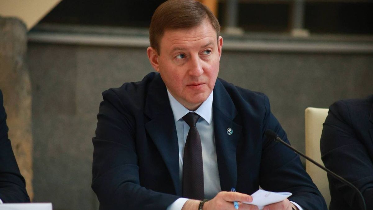 Андрей Турчак провел совещание с главами муниципалитетов Республики Алтай