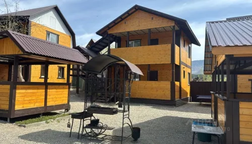 Крупную базу отдыха выставили на продажу в Горном Алтае за 123 млн рублей. Фото