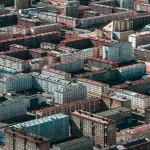 Фотограф снял город без деревьев с высоты. Жесткие урбанистические кадры