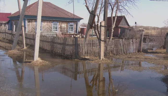 Режим чрезвычайной ситуации вводят в некоторых пострадавших от паводка районах