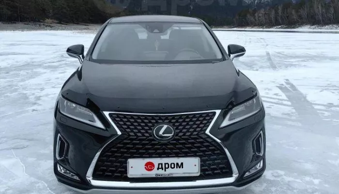 Рестайлинговый Lexus в премиум-комплектации продают за 7,2 млн в Горном Алтае. Фото